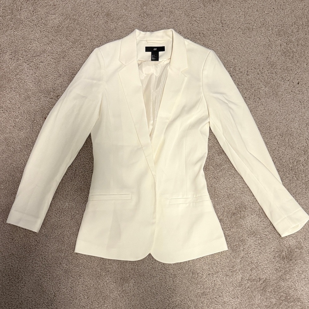 H&M Women's Cream Fitted Blazer